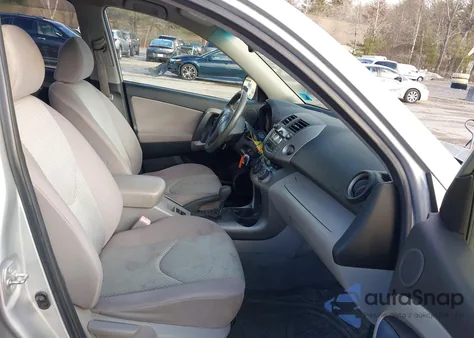 2006 Toyota Rav4 from USA, damaged, VIN JTMBD35V765005548